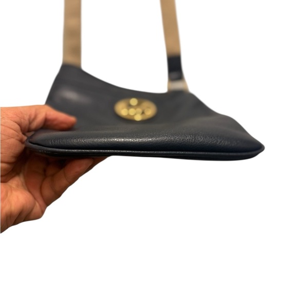 Michael Kors navy blue and Tan Crossbody Bag - Picture 5 of 10